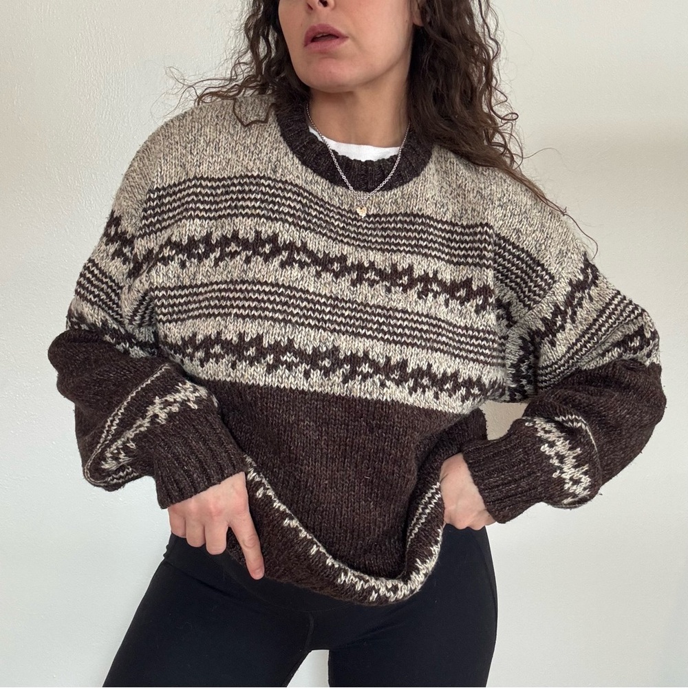 Vintage Cozy Brown Patterned Sweater